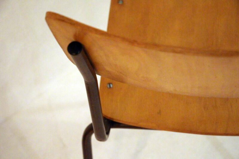 CHAISE ECOLIER